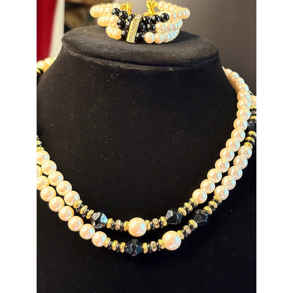 Vintage Style Faux Pearl Necklace and Bracelet Set Black Cream Gold Tone 2pc